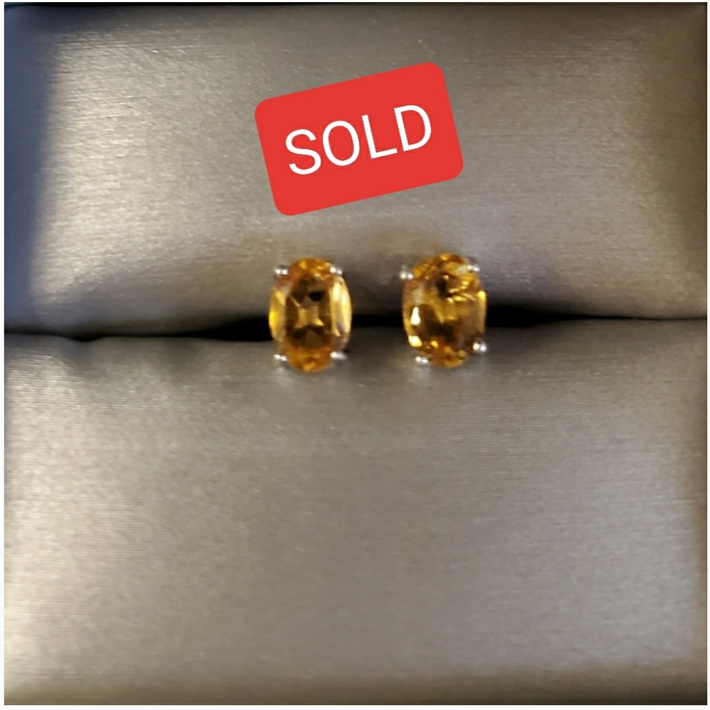 New Citrine Gemstone Studs💎